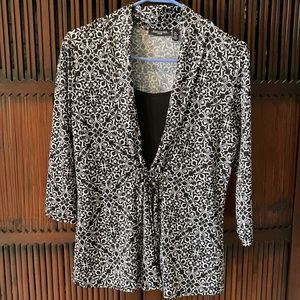 Notations beautiful black and white blouse